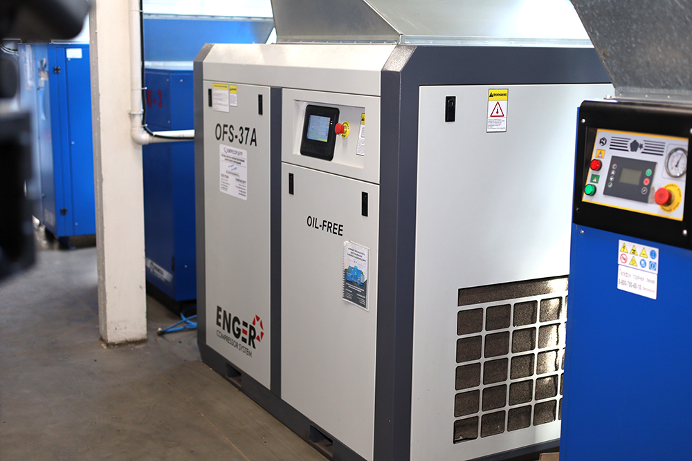 Винтовой безмасляный компрессор "Enger" OFS-37 A 10 PM VSD для ООО "Велкен"